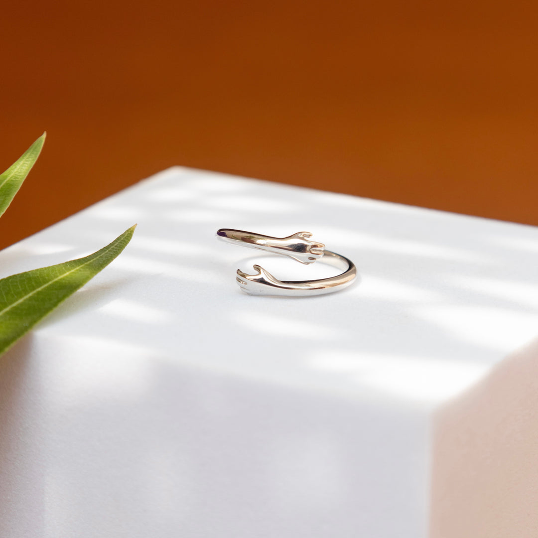 Hug Ring