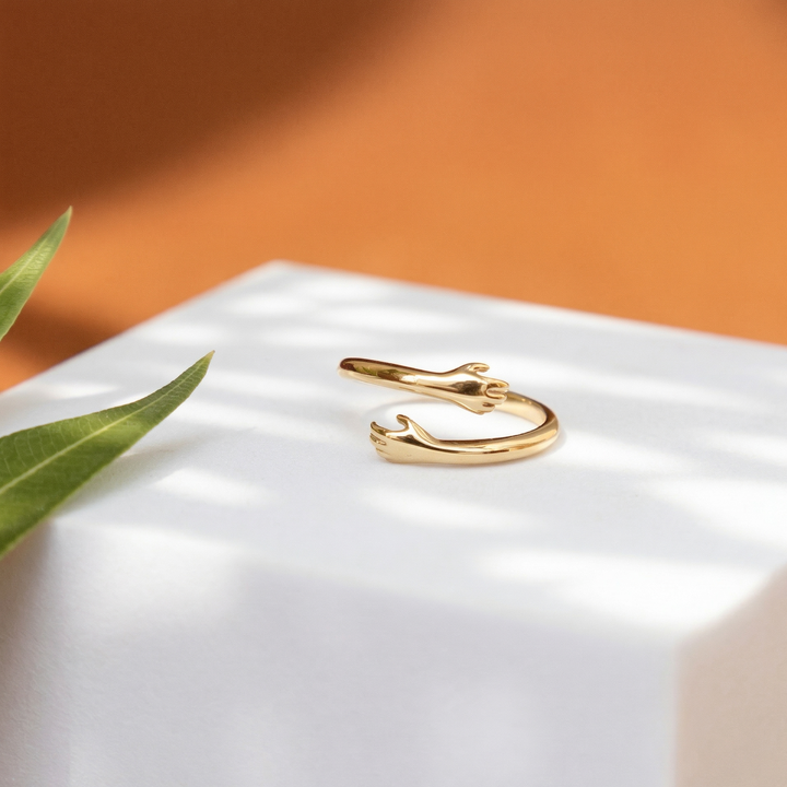 Hug Ring