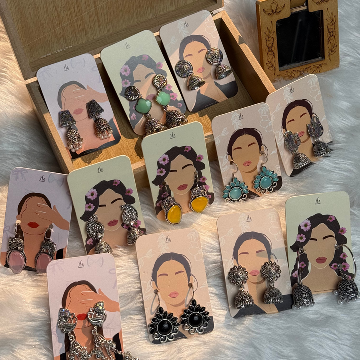 12 Jhumka Gift Set in Wooden Box with Mirror