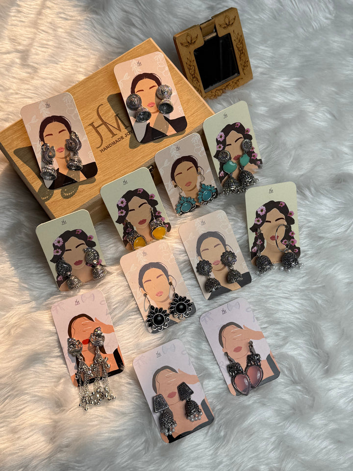 12 Jhumka Gift Set in Wooden Box with Mirror